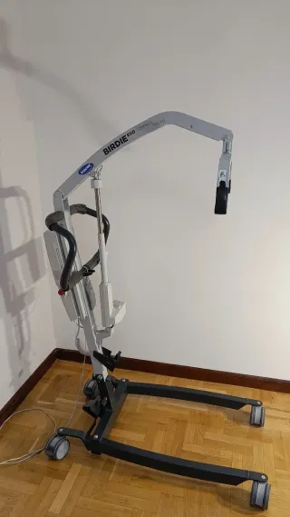 Grúa eléctrica personas mayores dependientes