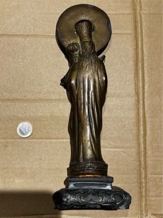 Figura antigua de bronce