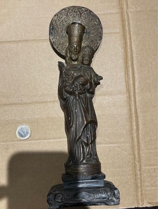Figura antigua de bronce