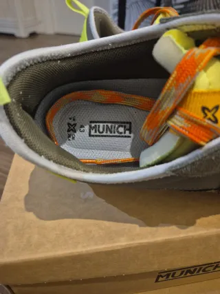 Munich Talla 43 Gris y Naranja