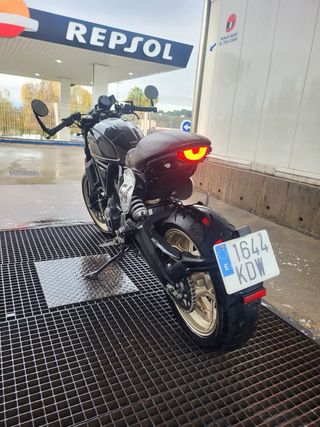 Ducati Scrambler 800 cafe racer