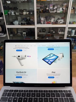 MacBook Air 2020 13” i3 8GB RAM 256GB SSD