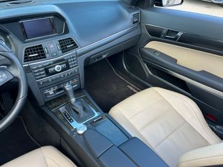 Mercedes-Benz E200 / Cabrio / Automatico
