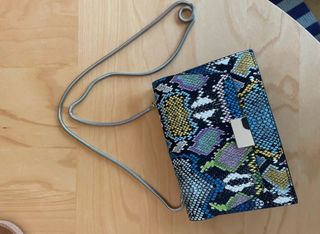 Bolso de fiesta estampado serpiente