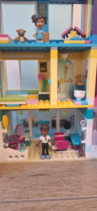 Lego Friends 41704 Apartamentos Heartlake City