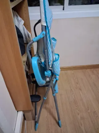 Trona de bebé a rayas azules