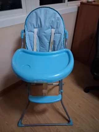 Trona de bebé a rayas azules