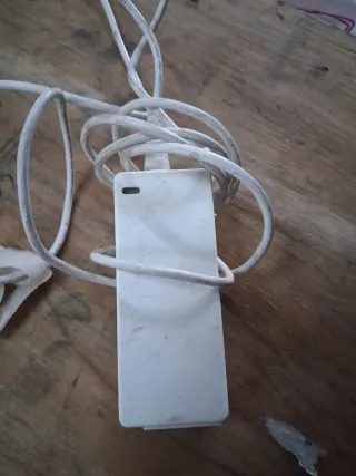 Cargador ASUS en buenas condiciones