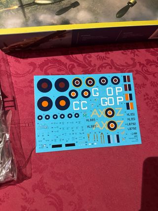 Maqueta Avión Hurricane Mk IIc Trop 1/48