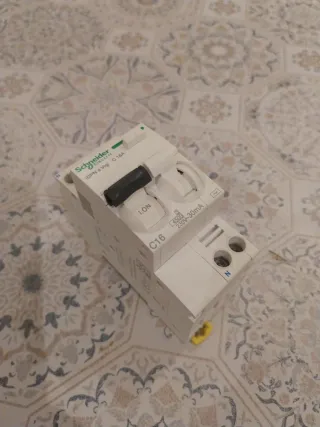 Interruptor Diferencial+Magnetotérmico 16A- 30 mA