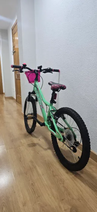 Bicicleta B-Pro 20" Aluminio Niña.