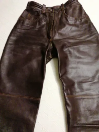 Pantalón de piel auténtica marrón