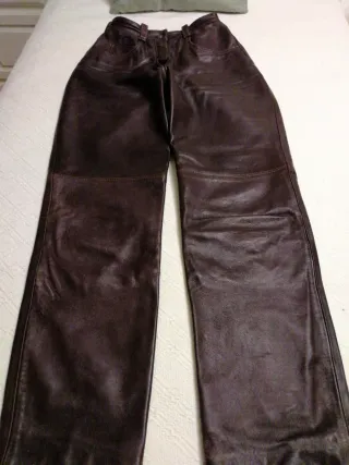 Pantalón de piel auténtica marrón