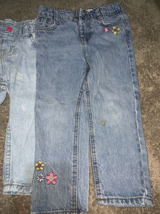 Pantalones vaqueros para niña