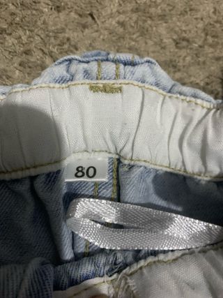 Pantalones vaqueros para niña