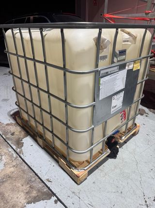 Bidón IBC 1000L con jaula metálica