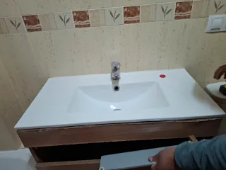 Lavabo de porcelana