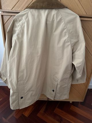 Chaqueta Barbour mujer beige