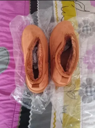 Botas de ante marrones