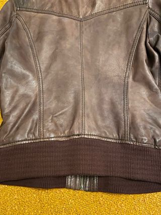 Chaqueta de cuero marrón mujer