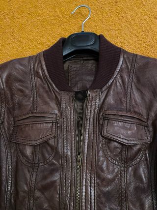 Chaqueta de cuero marrón mujer