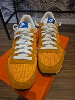 Zapatillas Nike Talla 42 Naranja y Azul