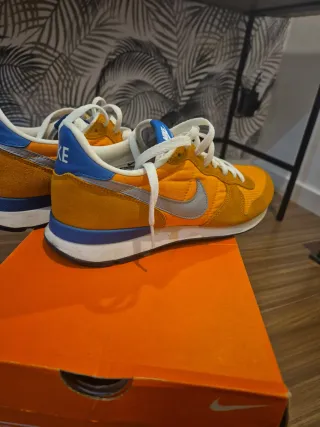 Zapatillas Nike Talla 42 Naranja y Azul