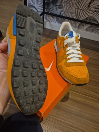 Zapatillas Nike Talla 42 Naranja y Azul