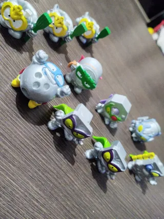 Figuras Superthings Especiales, plateadas