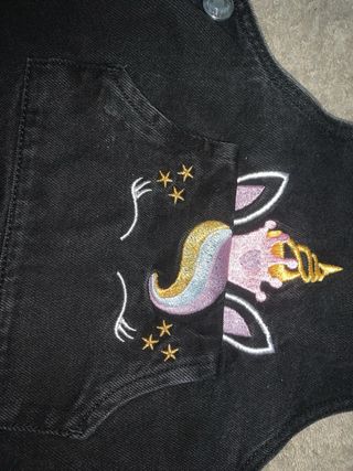 Mono vaquero negro con unicornio