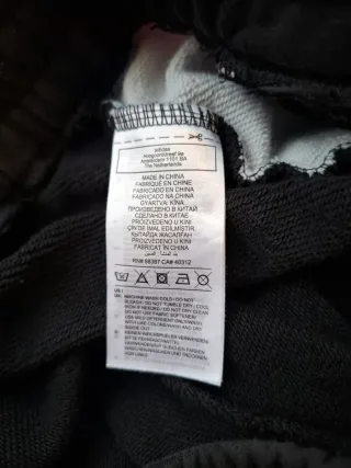 Pantalones cortos deportivos Adidas de algodón