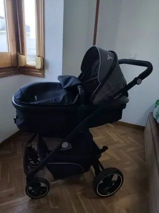 Lote Bebé: Carrito, Bañera, Extractor y Almohada