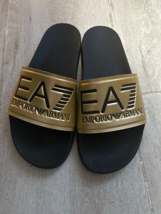 Chanclas EA7 Emporio Armani Hombre Doradas