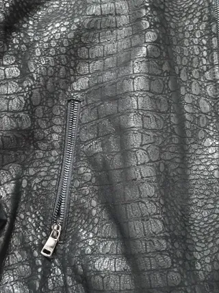 Cazadora cuero genuino efecto piel de cocodrilo