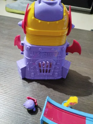 Superthings Torre de Asalto