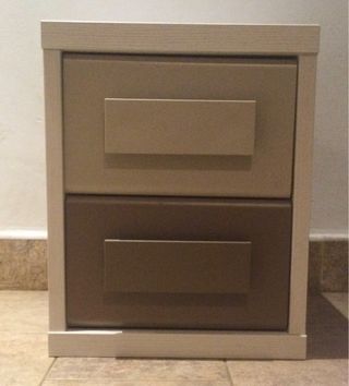 Cajonera infantil beige y marrón