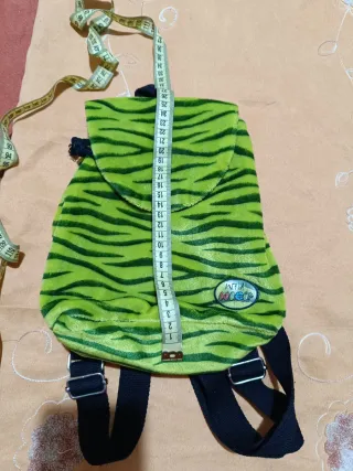 Zainetto verde con stampa tigre