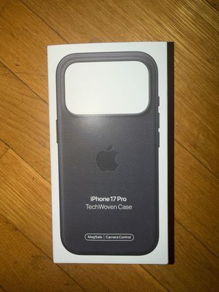Funda iPhone 17 Pro TechWoven MagSafe