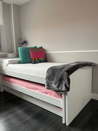 Cama nido 2 colchones y cajones.