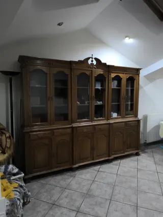 REGALO Mueble de madera EN REINOSA
