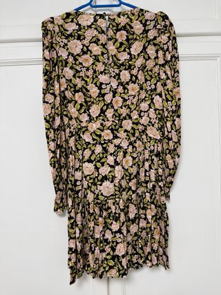 Vestido floral negro y rosa