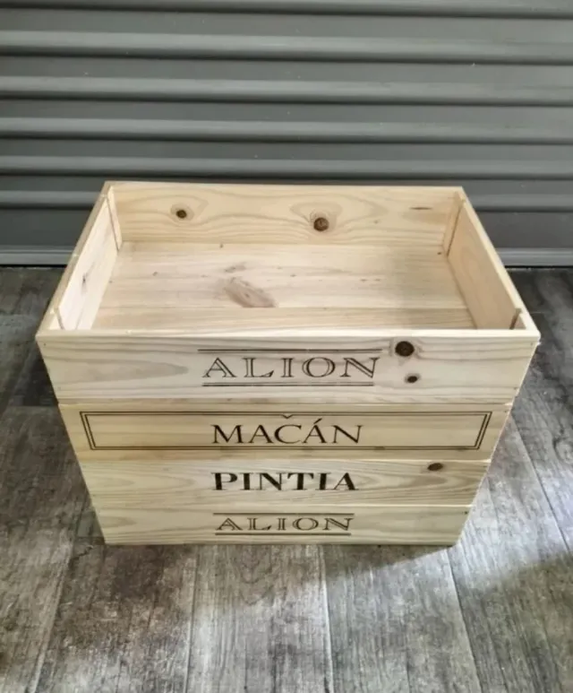4 cajas de vino de madera tipo bandeja