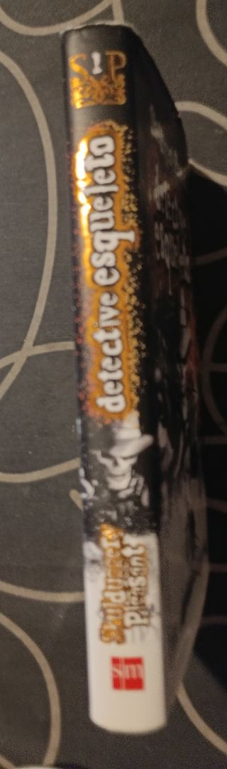 Detective Esqueleto - Derek Landy (Tapa Dura)