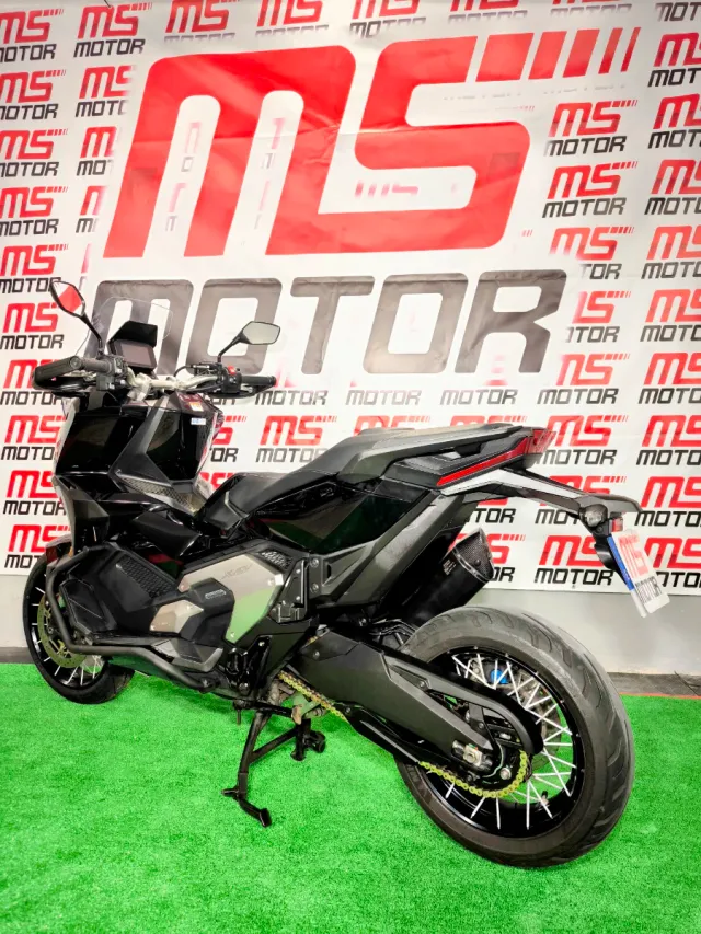 Honda X-ADV 750 2021