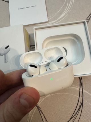 Airpods Pro 1ª Gen Apple Bianco