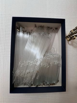 Lámpara de techo dorada con cristales