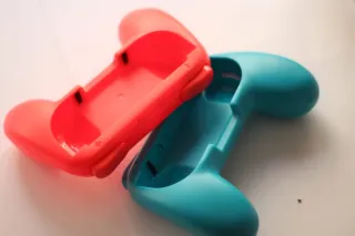 Controller Grip Mandos para Joy-Con.