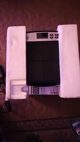 Alesis SamplePad + Soporte. Multipad Sample