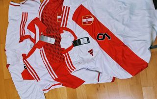 Camiseta Perú Adidas Talla XL SE VENDE POR unidad