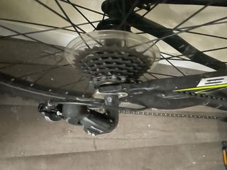 Bicicleta de Montaña BH Negra y Amarilla